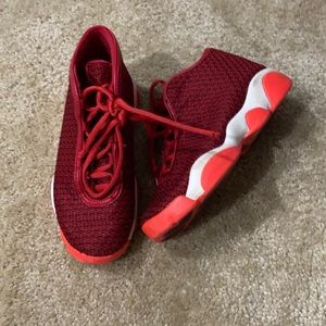 Youth Jordan Horizon ‘Gym Red’